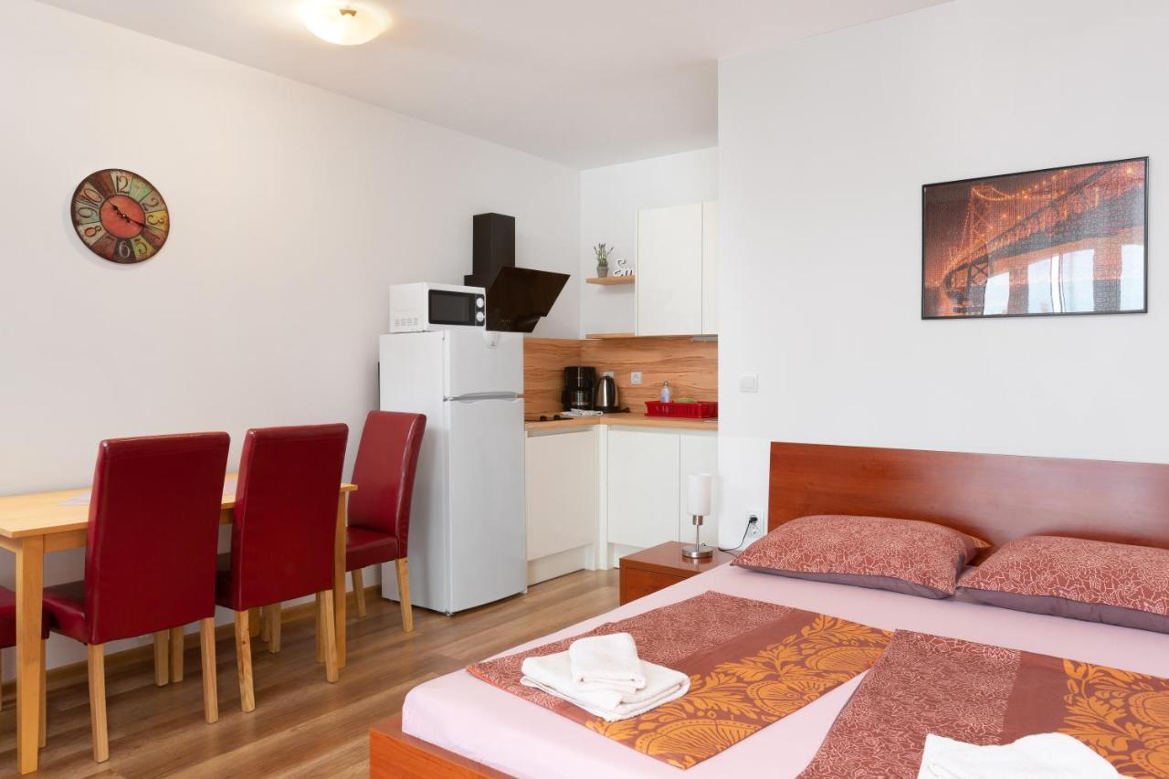Marco Polo Apartment Medulin Exterior photo